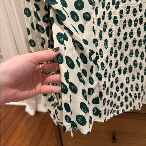 Reformation polka dot blouse green - Picture 6 of 6